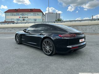 2017 Porsche Panamera 4S II, чёрный, 7900000 рублей, вид 1