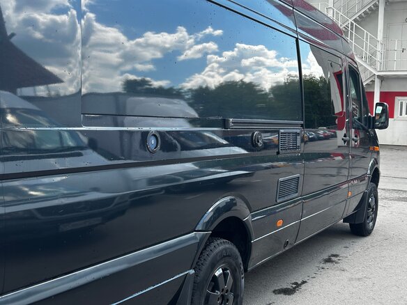 2011 Mercedes-Benz Sprinter, чёрный, 22000000 рублей - вид 3