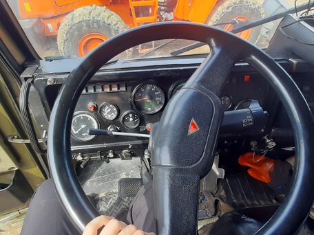 1995 КамАЗ 4310, зелёный, 1000000 рублей, вид 2