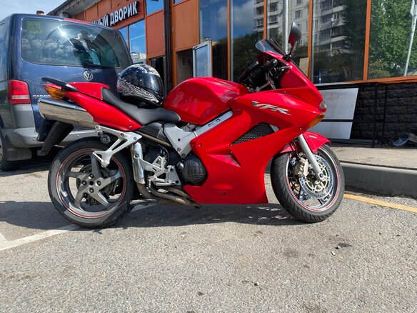 2004 Honda VFR 800, красный, 420000 рублей - вид 8