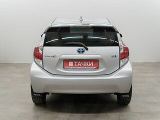 2016 Toyota Prius c I Рестайлинг, серебристый, 1215000 рублей, вид 3