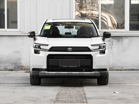 2026 Toyota RAV4 VI (XA60), белый, 4750000 рублей, вид 1