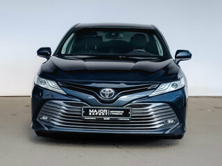 2018 Toyota Camry VIII (XV70), синий, 2395000 рублей, вид 2