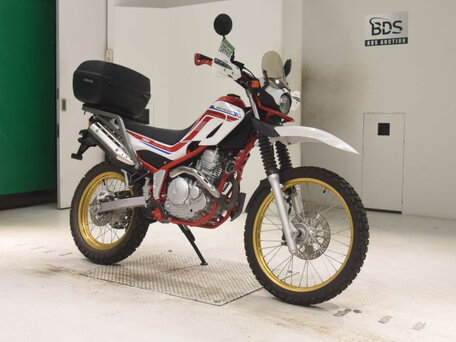 2020 Yamaha XT250 Serow, красный, 650000 рублей, вид 3