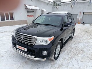 2015 Toyota Land Cruiser 200 Series Рестайлинг 1, чёрный, 5000000 рублей, вид 1