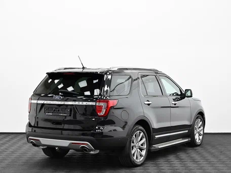 2016 Ford Explorer V Рестайлинг, чёрный, 1999000 рублей, вид 2