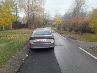 2021 Skoda Octavia IV (A8), серый, 2590000 рублей, вид 3