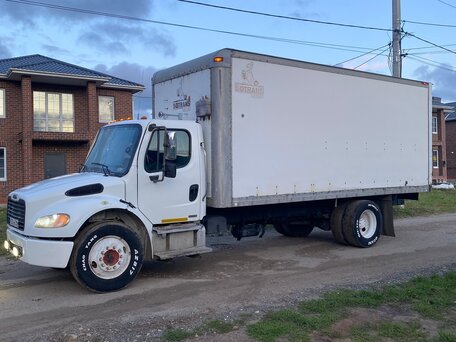 2003 Freightliner Business Class (M2), белый, 1490000 рублей, вид 3