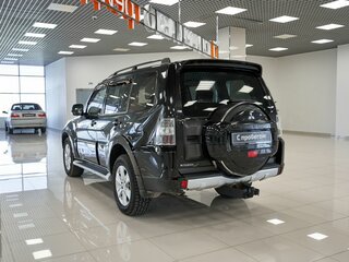 2012 Mitsubishi Pajero IV Рестайлинг 1, чёрный, 1642000 рублей, вид 4