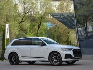 2022 Audi Q7 55 TFSI II (4M) Рестайлинг, белый, 11000000 рублей, вид 1