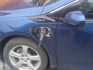 2018 Chevrolet Volt II, синий, 1699000 рублей, вид 5
