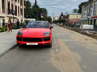 2020 Porsche Cayenne Coupé III, оранжевый, 6800000 рублей, вид 2