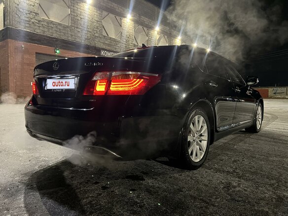 2010 Lexus LS 460 IV Рестайлинг, чёрный - вид 6