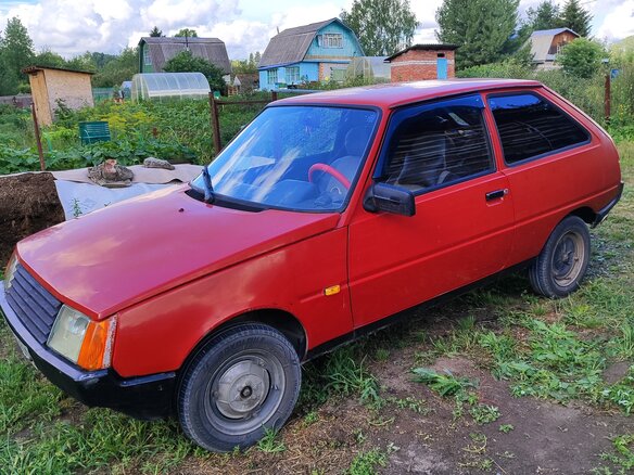 1994 ЗАЗ 1102 «Таврия» 1102, красный, 60000 рублей