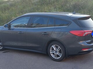 2019 Ford Focus IV, серый, 1450000 рублей, вид 3