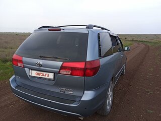 2005 Toyota Sienna II, серый, 1050000 рублей, вид 3