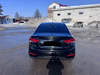 2019 Hyundai Solaris II, чёрный, 1350000 рублей, вид 3