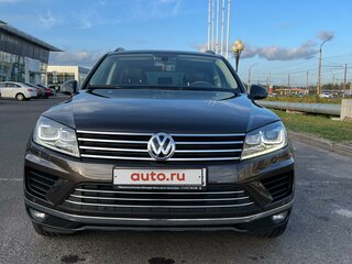 2015 Volkswagen Touareg II Рестайлинг, коричневый, 2700000 рублей, вид 1