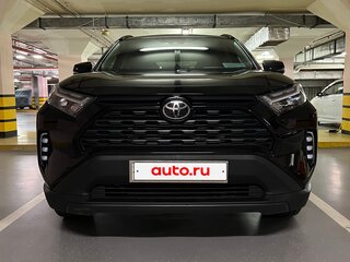 2023 Toyota RAV4 V (XA50), чёрный, 5000000 рублей, вид 4
