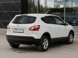 2012 Nissan Qashqai I Рестайлинг, белый, 880000 рублей, вид 5