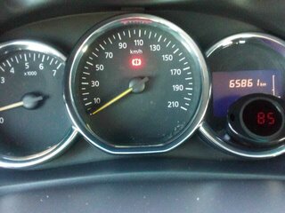 2014 Renault Logan II, красный, 790000 рублей, вид 5