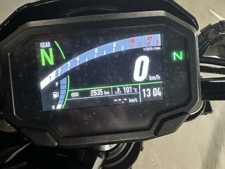 2020 Kawasaki Z 650, чёрный, 650000 рублей, вид 3