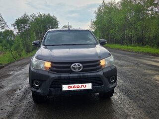 2018 Toyota Hilux VIII, серый, 3000000 рублей, вид 1