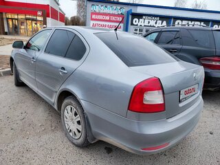 2013 Skoda Octavia II (A5) Рестайлинг, серый, 730000 рублей, вид 4