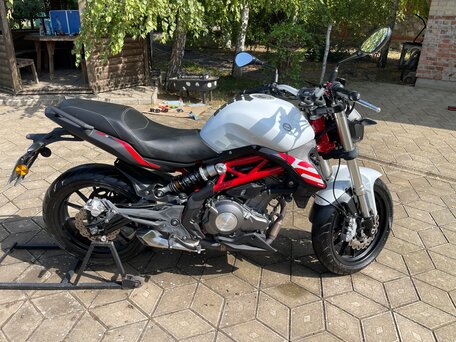 2020 Benelli TNT 302S, белый, 350000 рублей, вид 5