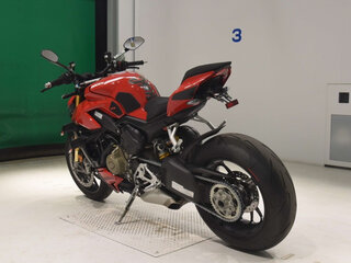 2022 Ducati Streetfighter V4, красный, 1800000 рублей, вид 4