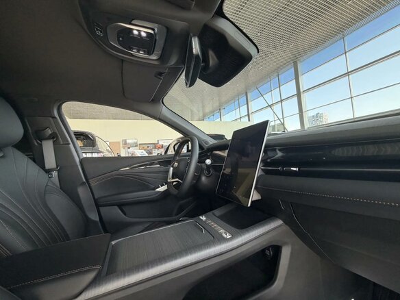 2026 Geely Preface I, белый, 3329990 рублей - вид 16
