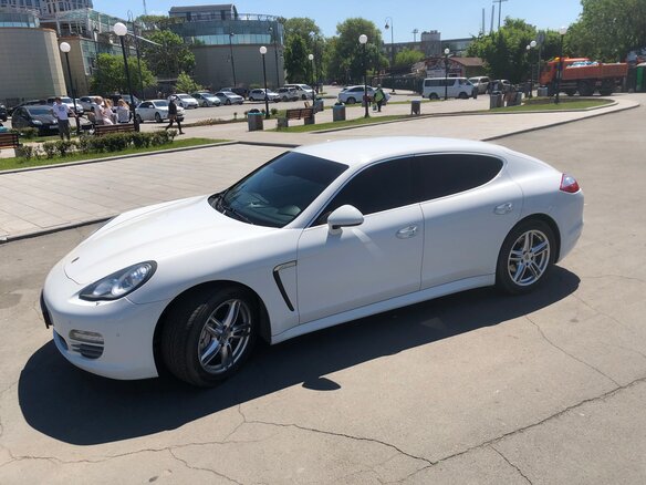 2013 Porsche Panamera 4S I, белый, 4400000 рублей - вид 25