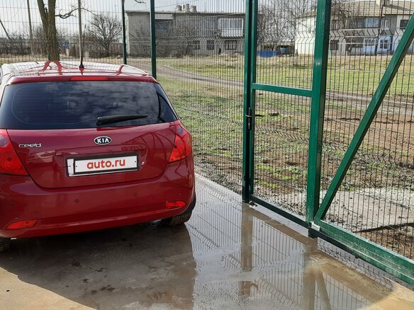 2008 Kia Ceed I, красный, 800000 рублей - вид 4