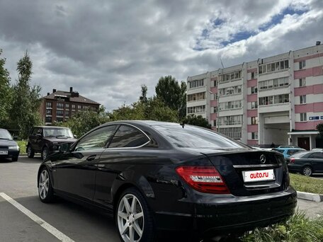 2011 Mercedes-Benz C-Класс 180 III (W204) Рестайлинг, чёрный, 1300000 рублей, вид 4