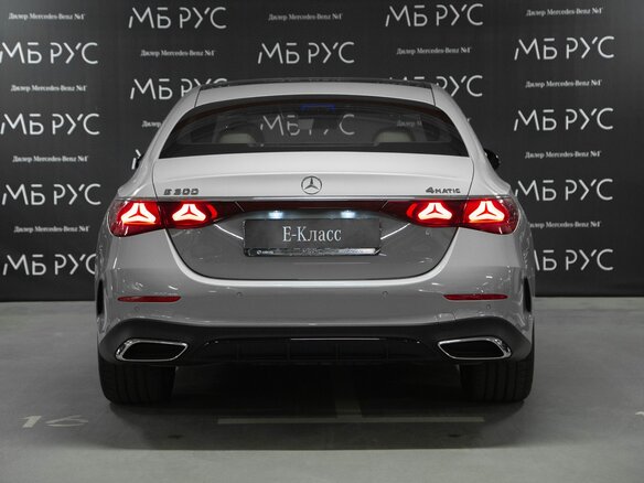 2026 Mercedes-Benz E-Класс 300 VI (W214, S214), серый - вид 6
