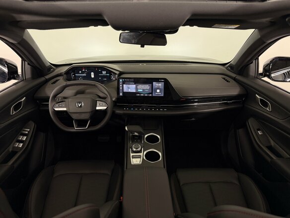 2025 Changan UNI-S I, чёрный, 3179900 рублей - вид 7