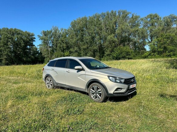 2018 Lada (ВАЗ) Vesta SW Cross I, серый, 900000 рублей - вид 4