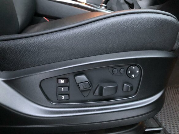 2010 BMW X6 40d I (E71), чёрный - вид 26