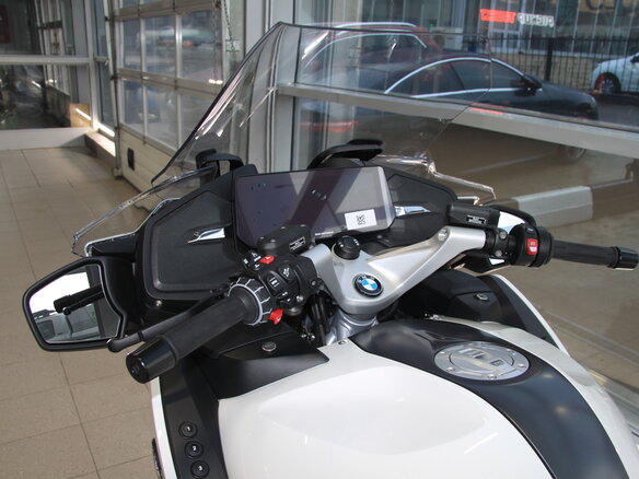 2021 BMW R 1250 RT, белый - вид 10
