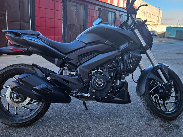 2020 Bajaj Dominar 400, чёрный, 420000 рублей - вид 2