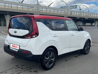 2019 Kia Soul III, белый, 1750000 рублей, вид 3