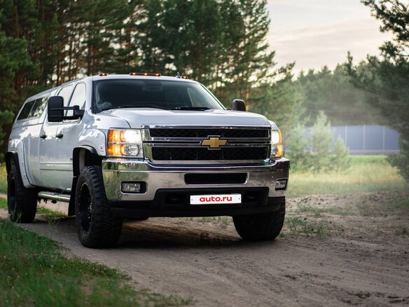 2013 Chevrolet Silverado II (GMT900), белый, 3000000 рублей - вид 5