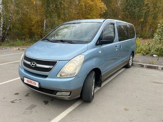 2010 Hyundai H-1 II, голубой, 1400000 рублей, вид 1