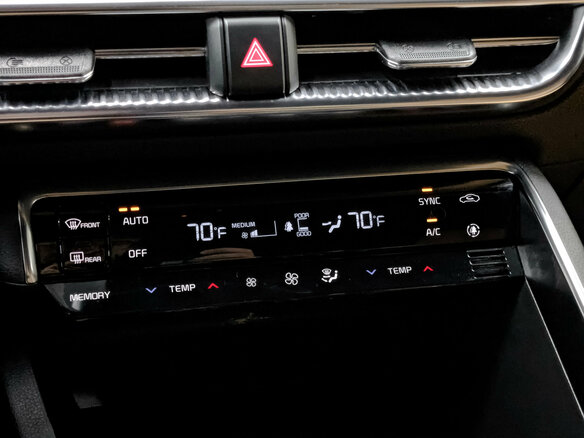 2020 Kia K5 III, серый - вид 19