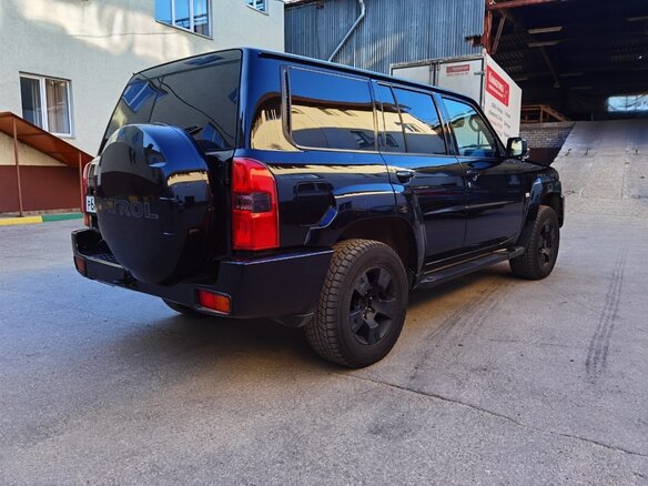 2005 Nissan Patrol V (Y61) Рестайлинг, чёрный - вид 5