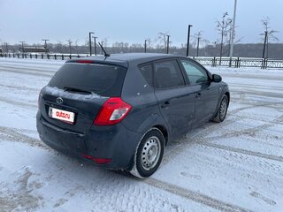 2011 Kia Ceed I Рестайлинг, серый, 600000 рублей, вид 5