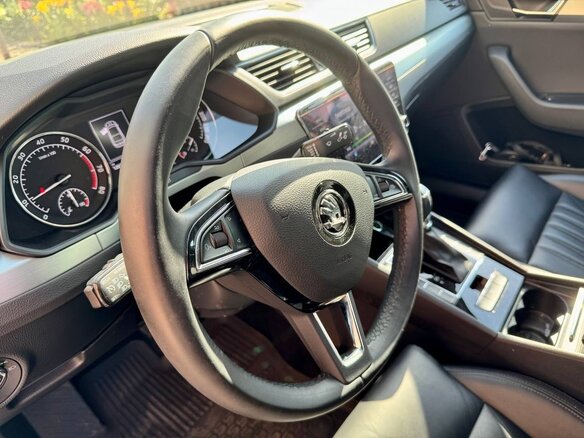 2019 Skoda Superb III, белый, 2050000 рублей - вид 10