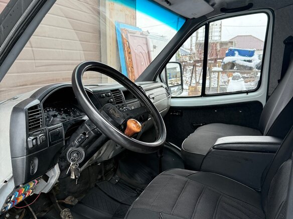 2005 ГАЗ ГАЗель (3302), белый, 1300000 рублей - вид 11