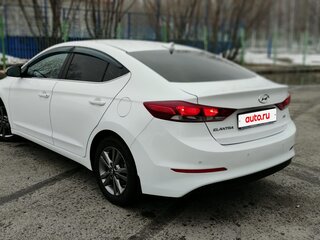 2018 Hyundai Elantra VI (AD), белый, 1750000 рублей, вид 5