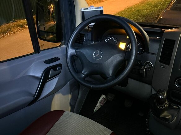 2011 Mercedes-Benz Sprinter, серый, 4450000 рублей - вид 6